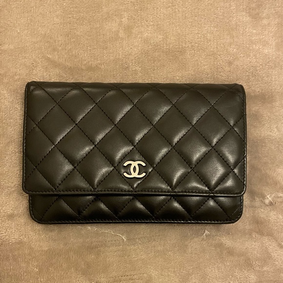 Chanel Lambskin Quilted Wallet On Chain Black with Silver hardware PRELOVED - Picture 2 of 14